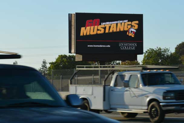 pittsburg california highway 4 digital billboard